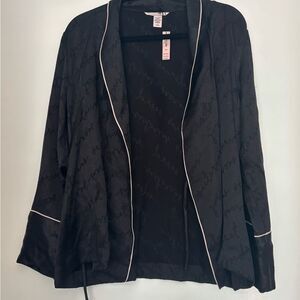 Victoria’s Secret Chic Black Women's Wrap Sleepwear with Light Pink Piping